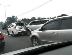 Kecelakaan Beruntun di KM 13 Tol Bekasi Barat Arah Jakarta, Lalin Macet